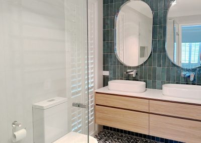 green-bathroom-inspo